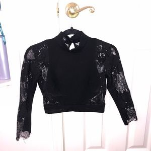 BEBE floral crop top blouse